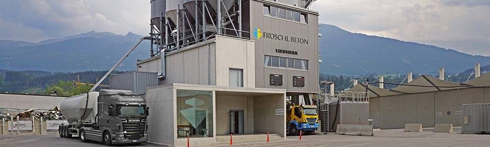 Fröschl Beton´s Liebherr Betomat 4-600 mixing tower is one of the most modern mixing plants in Austria.