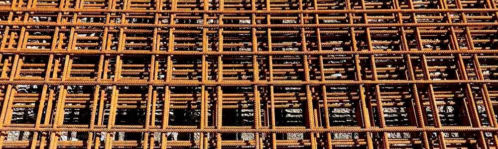 Refuerzo en vigas de acero