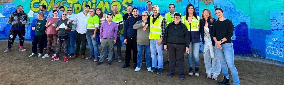 Graffiti "Construimos Inclusión" - Gravera La Rinconada