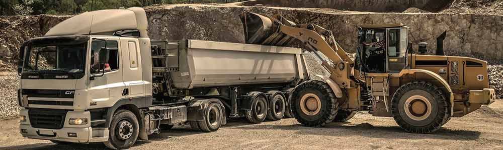 Cargando Áridos en Cantera