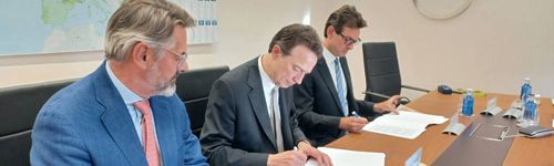 Consejero Delegado de Enagás, Arturo Gonzalo, Consejero Delegado de Votorantim Cimentos en España, Alan Svaiter y Günther Smetana, Chief Operating Officer (COO) & Carbon Solutions de Votorantim Cimentos Europa, Asia y África