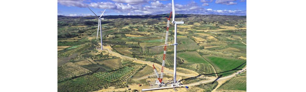 Primer trabajo: la grúa sobre orugas Liebherr LR 1700-1.0W de Grupo Aguado se estrena en el parque eólico Cascante, en Navarra, con el montaje de 8 aerogeneradores.