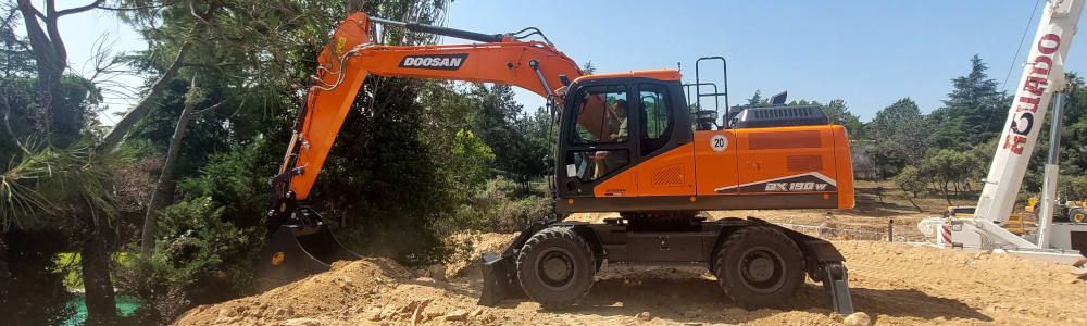 Excavadora de ruedas Develon DX190W-7