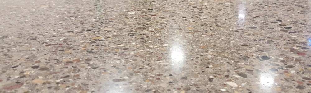 Superfloor - Distribuido por Anzeve